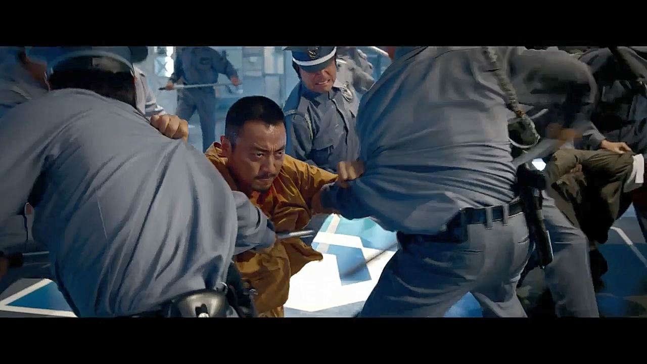 2018. 살인 용의자가 된 변호사 킬러 하지원 맨헌트