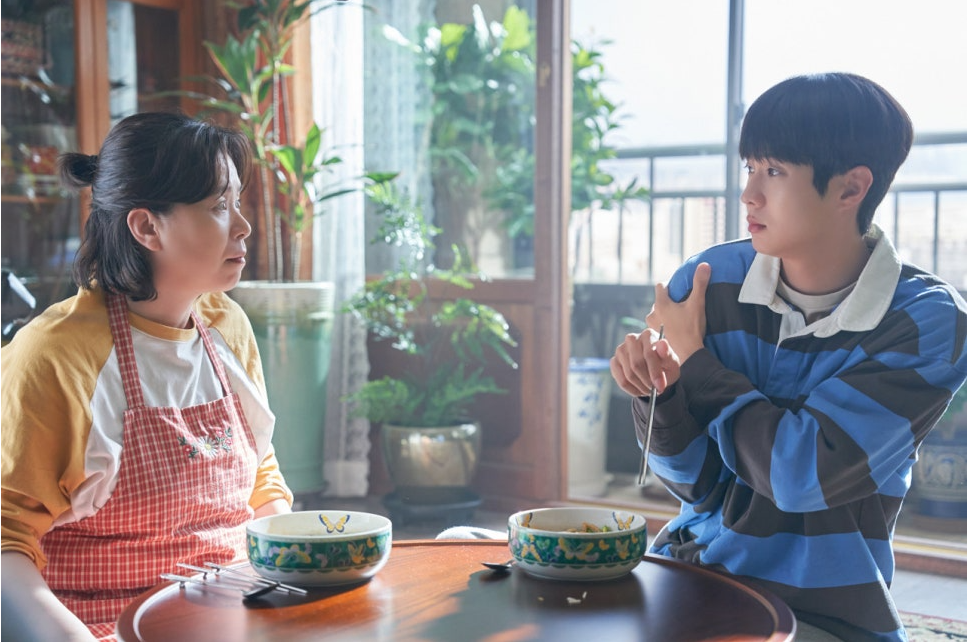 2O26년 4월. 온가족 힐링. 끝맛이 찝찝한 소고기 무국 밀키트 - 우 식