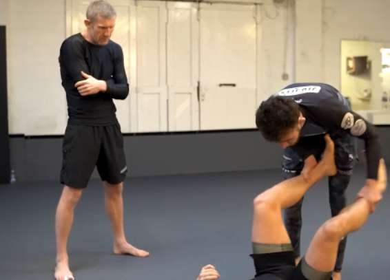 I Tried BJJ For 30 Days - This Happened 주짓수 영어해석